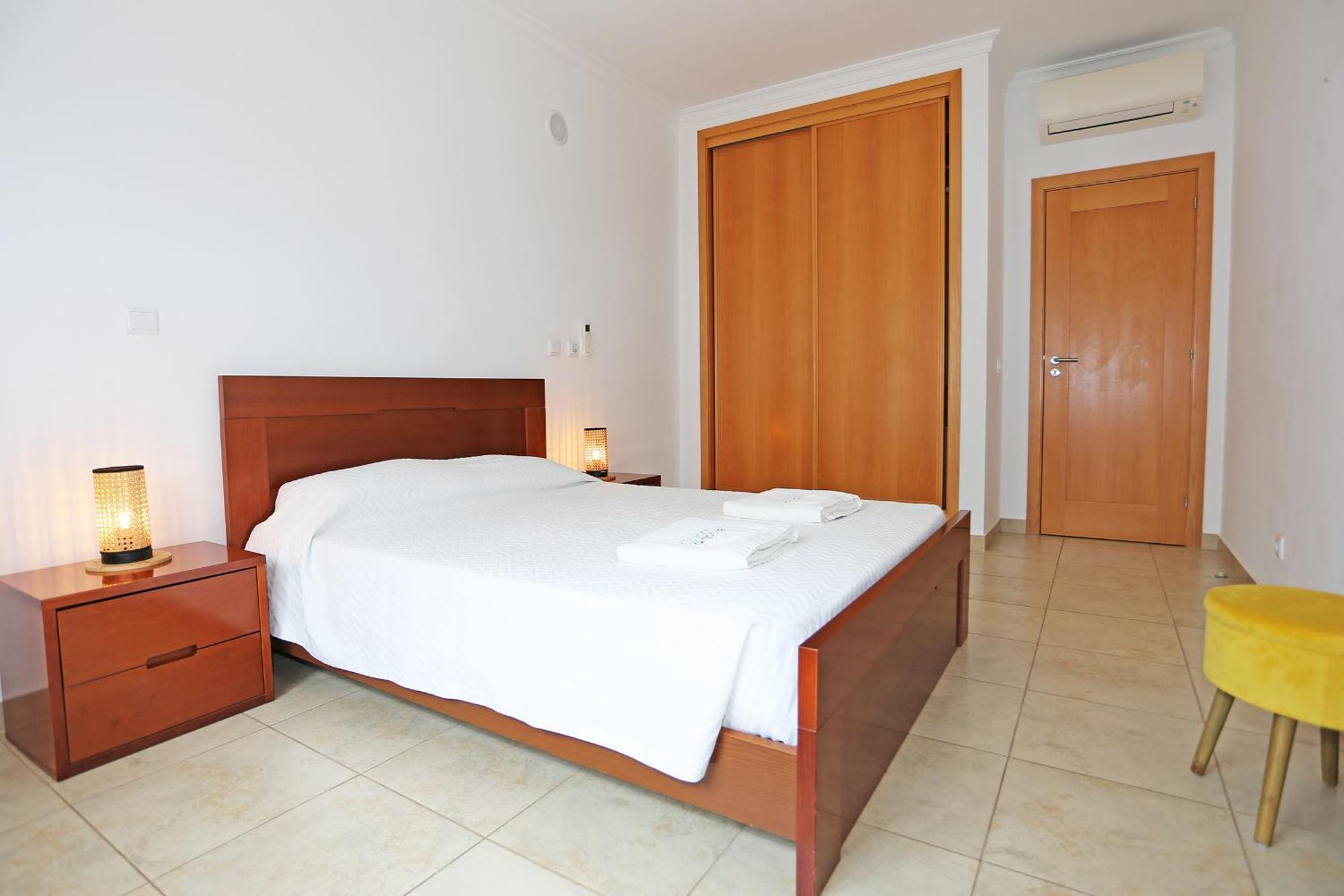 A04 - Large Modern 1 Bed Apartment With Pool Lagos Luaran gambar