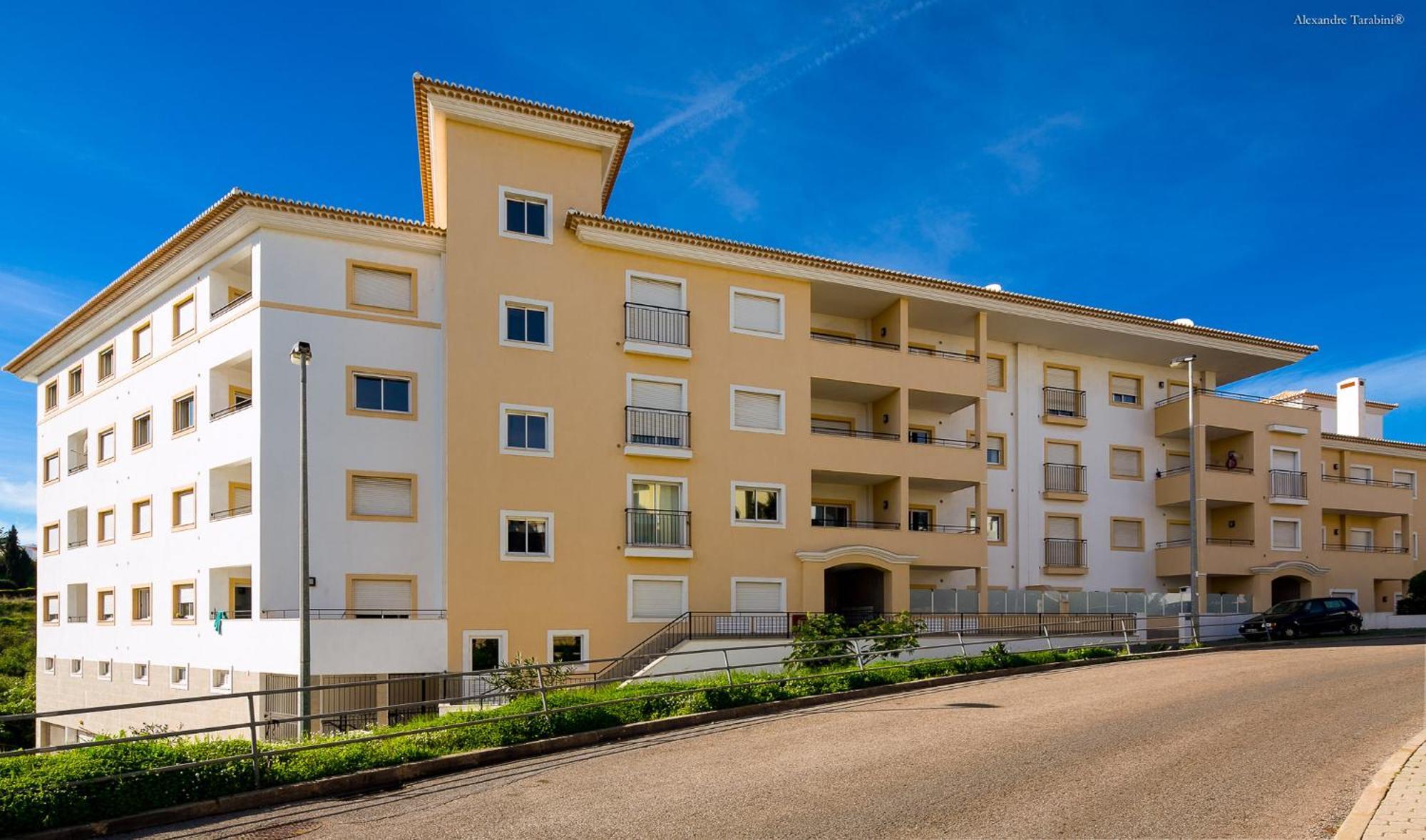 A04 - Large Modern 1 Bed Apartment With Pool Lagos Luaran gambar