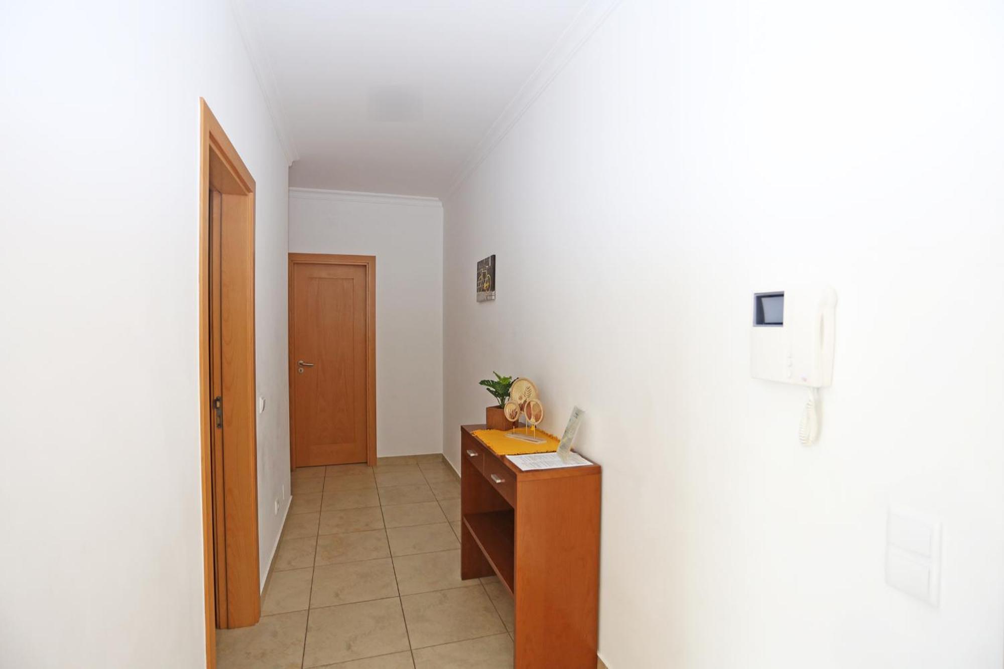 A04 - Large Modern 1 Bed Apartment With Pool Lagos Luaran gambar